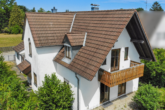 Großzügiges Familien-Domizil mit Süd-Garten in Haar - Außenansicht vom Garten