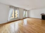 Attraktive City-Wohnung mit Balkon & Potenzial auf 3 Zimmer in bester Lage - Wohnzimmer (auch teilbar in 2 Zimmer zu je ca. 15 m²)