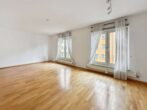 Attraktive City-Wohnung mit Balkon & Potenzial auf 3 Zimmer in bester Lage - Wohnzimmer (auch teilbar in 2 Zimmer zu je ca. 15 m²)