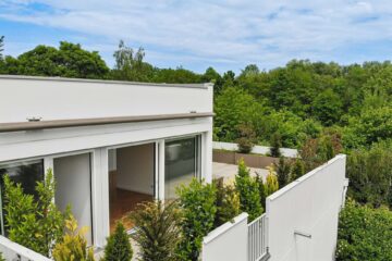 Parkblick in Bogenhausen – Kernsaniertes Design-Penthouse mit Potenzial auf 3 Zimmer, 81927 München, Penthousewohnung