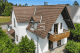 Großzügiges Familien-Domizil mit Süd-Garten in Haar - Außenansicht vom Garten