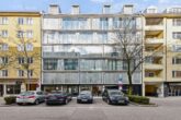 Beste Innenstadtlage, langfristig vermietet: Moderne Design-Ladeneinheit in der Augustenstraße - Ansicht Front